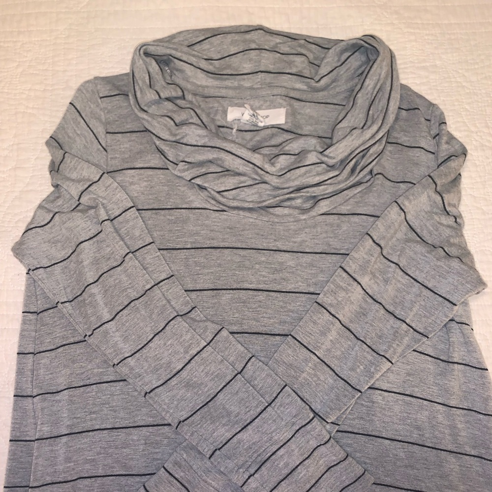 Long sleeve stripped turtle neck
